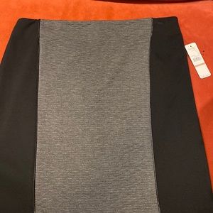 Laundry by Shelli Segal gray with black side straps skirt size 12